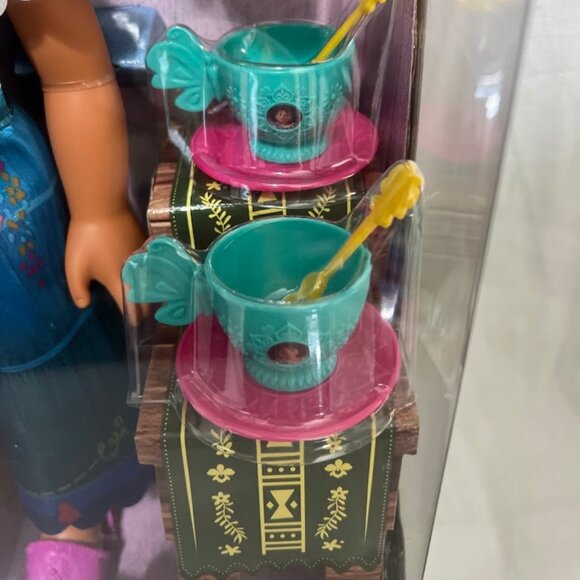 Have one to sell? Sell now Disney Princess Encanto Treat Time Mirabel & Toucan - Picture 5 of 6